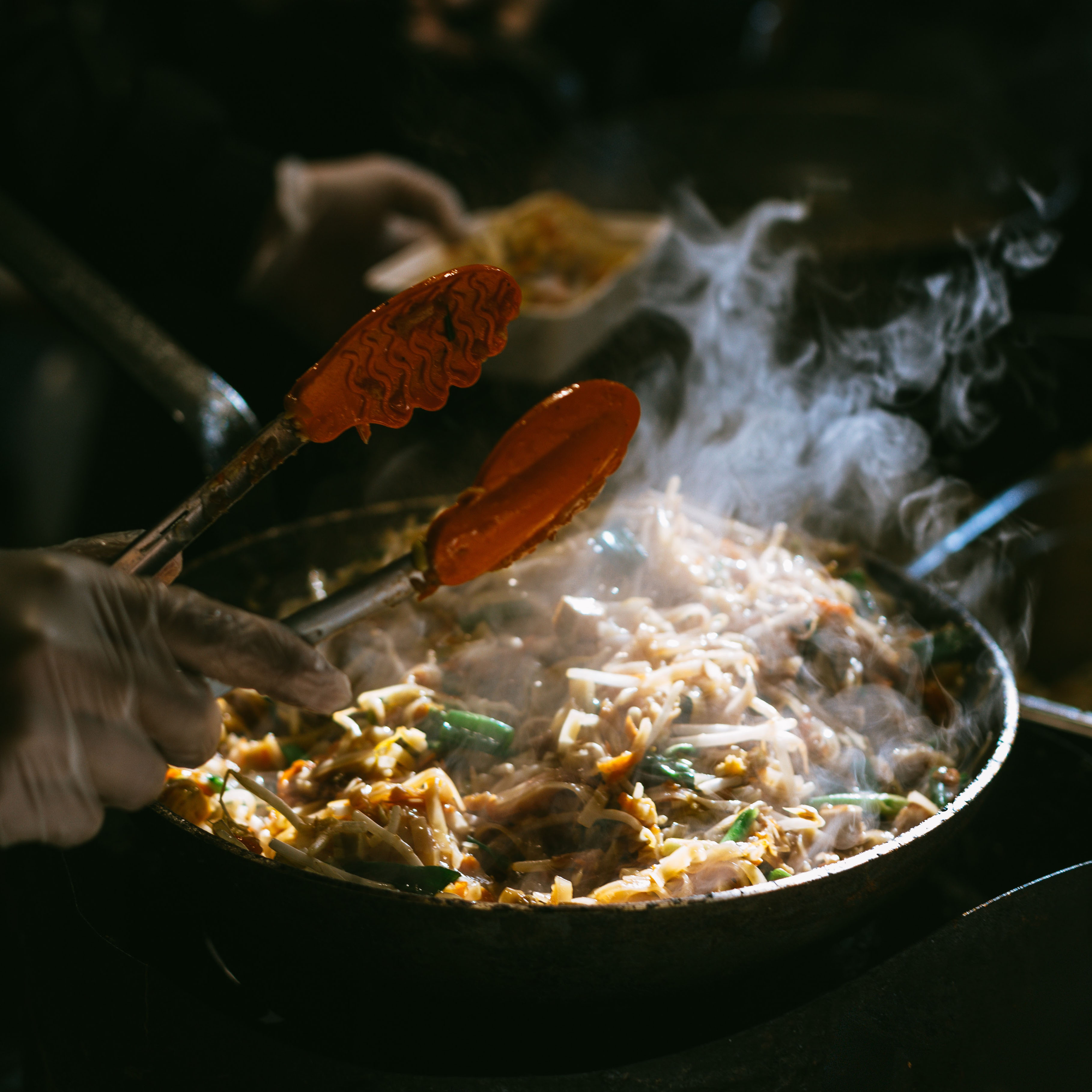 Cooking food steam-Intelli-Hood